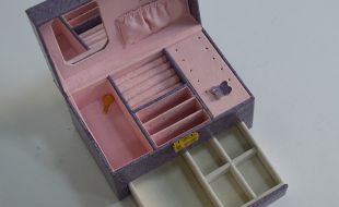 禮盒包裝廠家說的免費設(shè)計打樣是怎么回事？—櫻美包裝